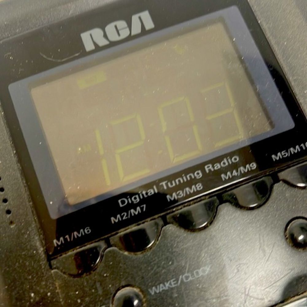 RCA Clock Radio 